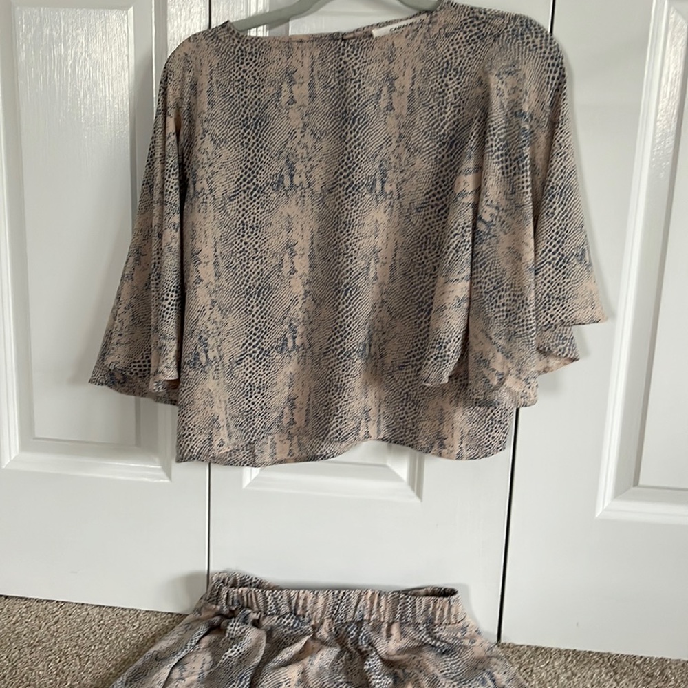 Adorable top and shorts set